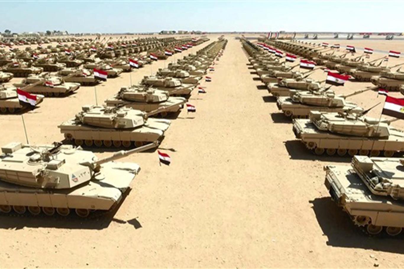 Mısır ordusu Libya sınırında tatbikat başlattı